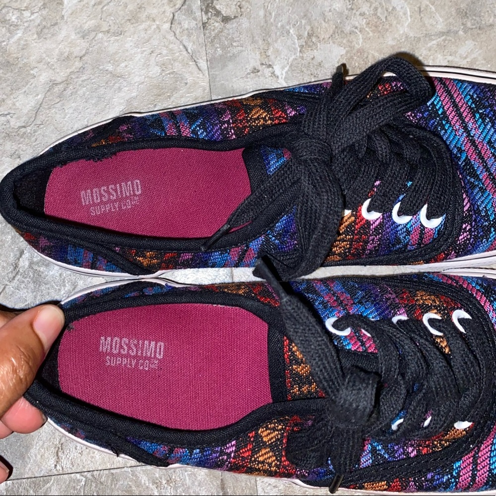 SOLD!! Mossimo Aztec sneaker - Picture 3 of 3